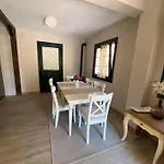 Casa En Montealegre Reformada Y Acogedora * Sámano