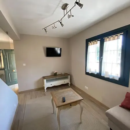 Casa En Montealegre Reformada Y Acogedora Samano