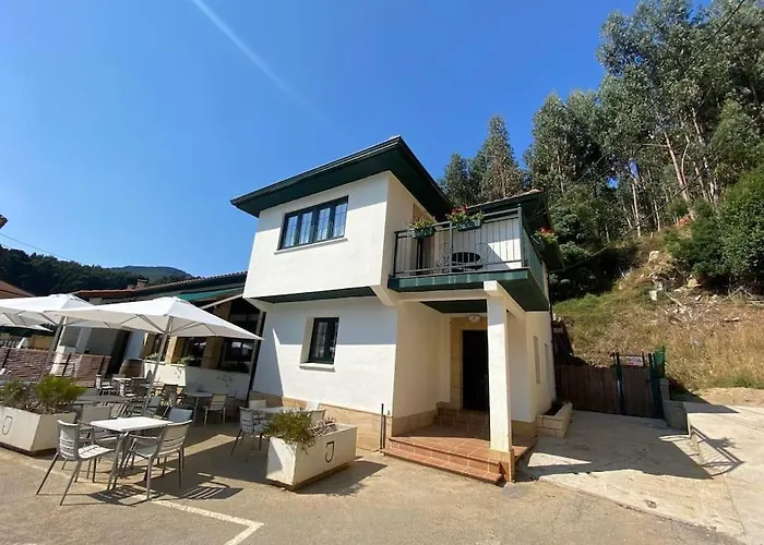 Casa En Montealegre Reformada Y Acogedora * Sámano