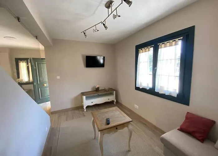 Casa En Montealegre Reformada Y Acogedora Sámano