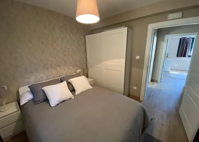 Casa En Montealegre Reformada Y Acogedora * Sámano