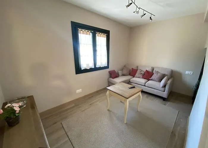 Casa En Montealegre Reformada Y Acogedora *