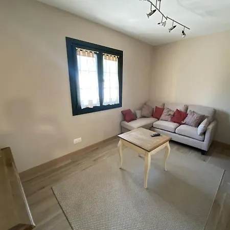 Casa En Montealegre Reformada Y Acogedora *